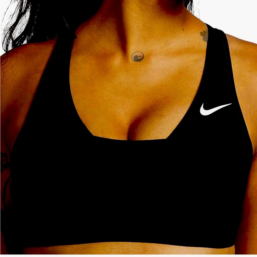 Nike
Nike Dri-fit Swoosh Medium-Support Padded Sports Bra